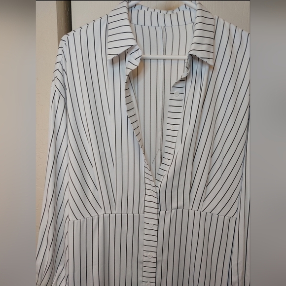 Pinstripe Shirt Dress Size Medium Long Sleeve Button Up Career Preppy Office - Picture 9 of 11